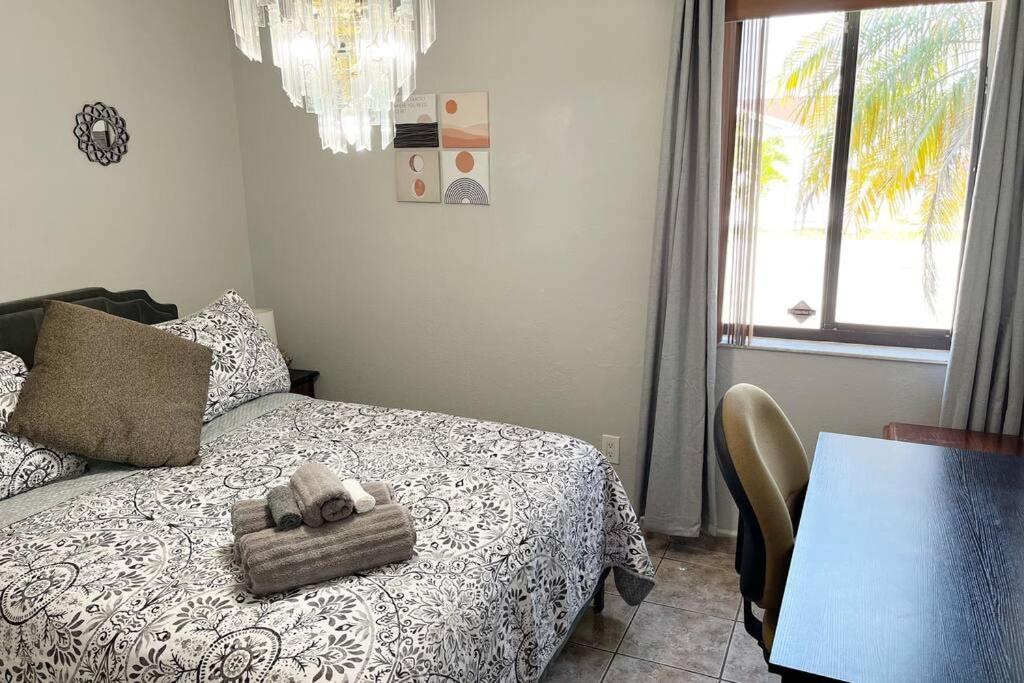 Villa Amazing & Cozy Duplex Near Zoo Miami ! Exterior foto