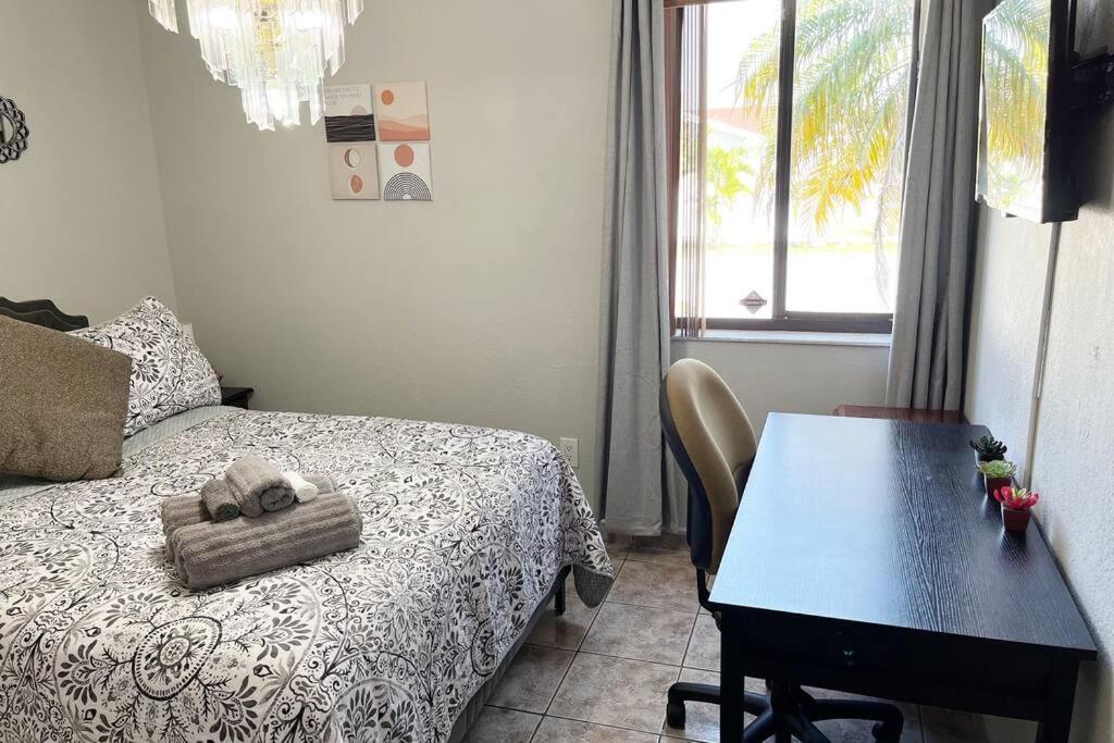 Villa Amazing & Cozy Duplex Near Zoo Miami ! Exterior foto